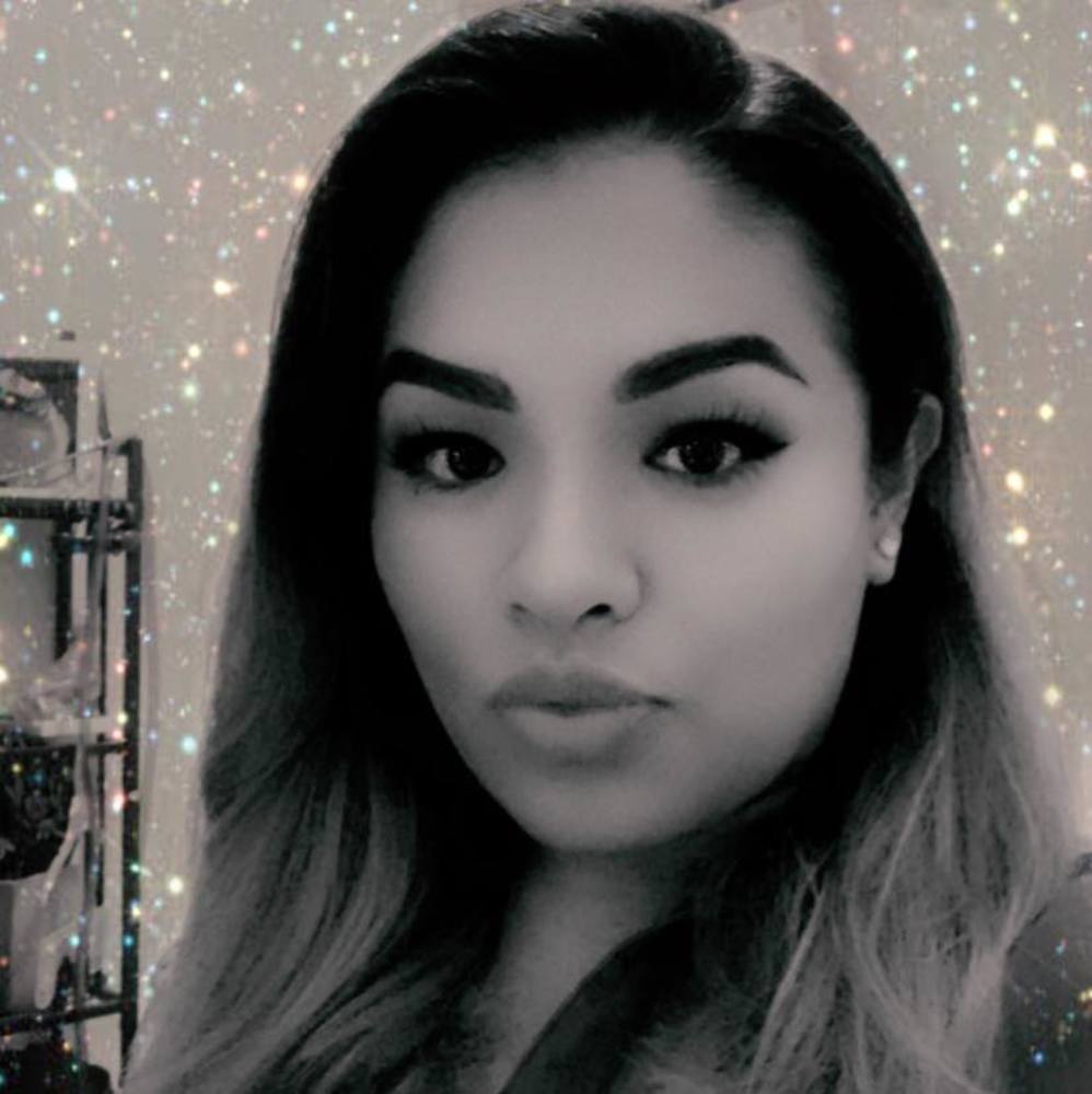 Meet your Posher, Cinthya